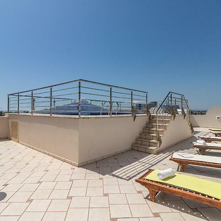 Apartaments Bt Vent De Garbi エンプリアブラバ エクステリア 写真