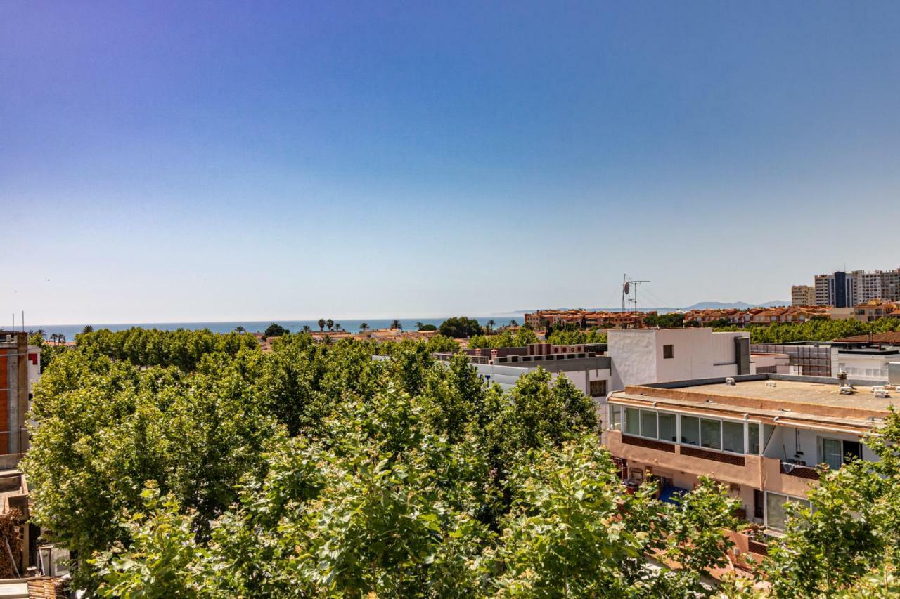 Apartaments Bt Vent De Garbi エンプリアブラバ エクステリア 写真